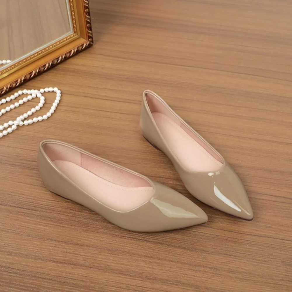 

Женские туфли с острым носком, новинка лета 2023, маленькая внутренняя обувь, увеличивающая рост, нежная французская женская обувь на плоской подошве с неглубоким носком