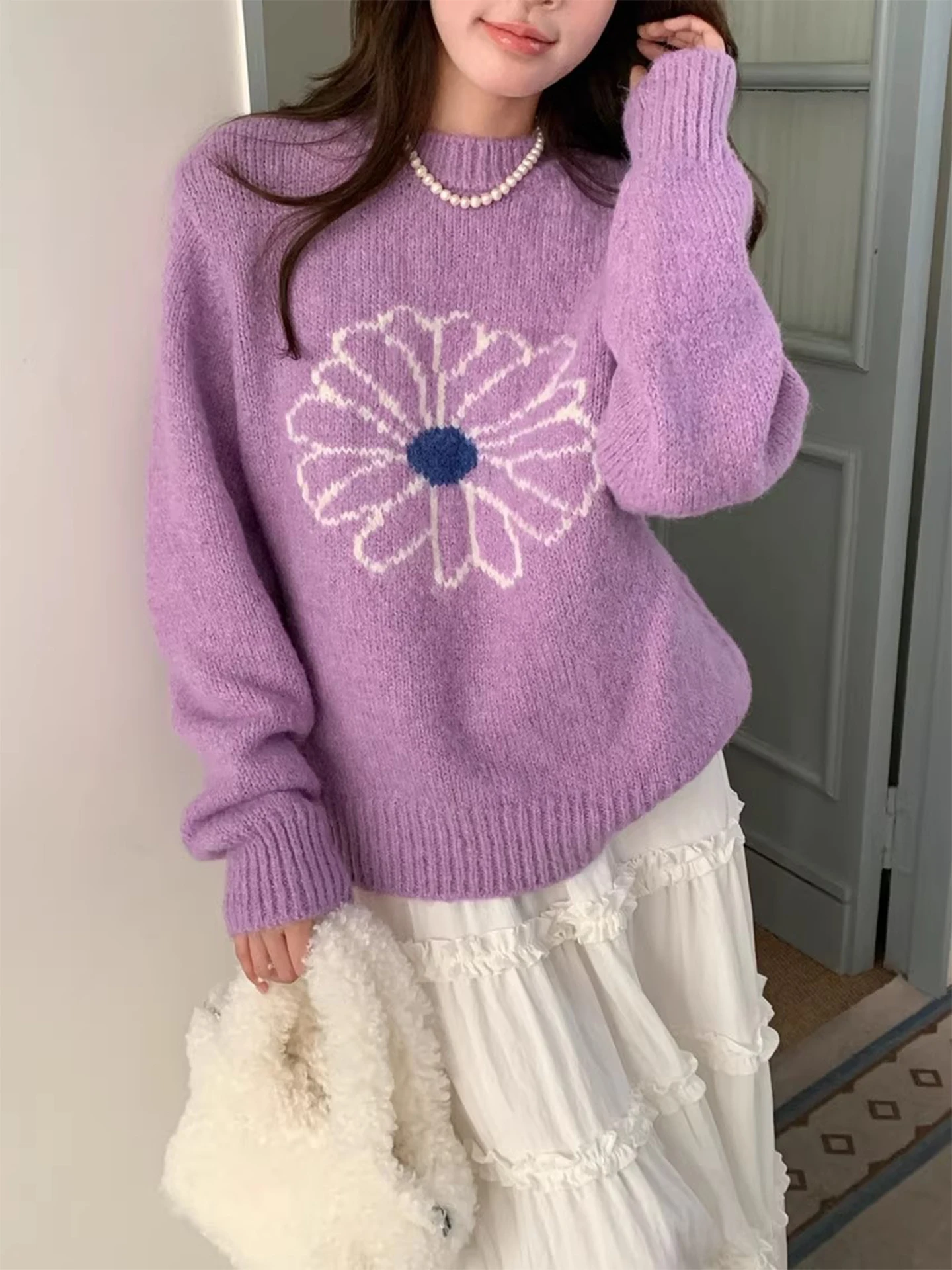 

Clothland Women Sweet Floral Knitting Sweater O Neck Long Sleeve Pullover Knitwear Female Chic Tops Mujer HA626