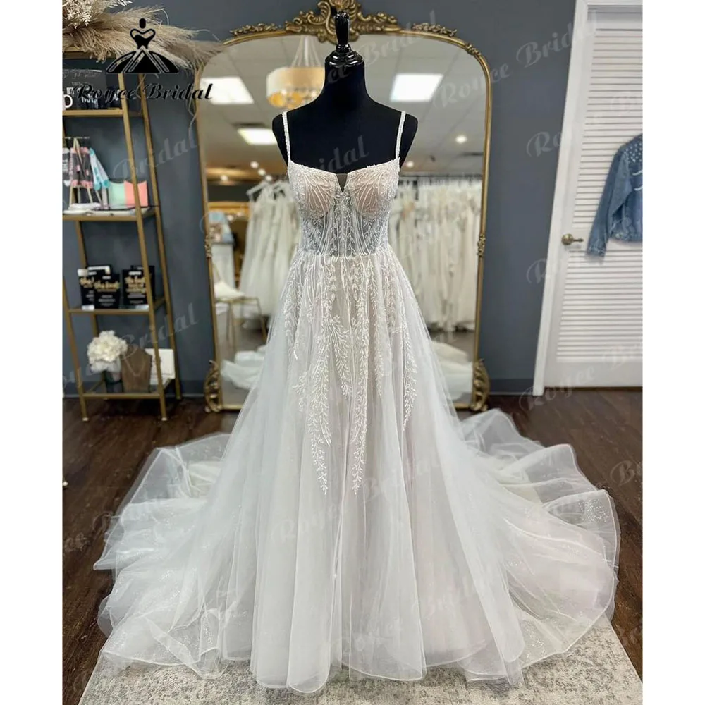 Roycebridal 2023 الدانتيل زين الدانتيل بريق لامع السباغيتي الأشرطة فستان الزفاف للنساء مخصص قطار المحكمة عارية الذراعين