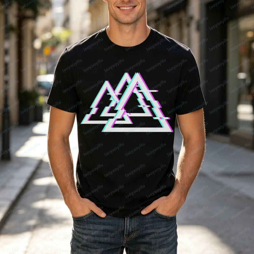Glitch Retro Designs Glitch Goth Lovers Focus Triangles Design Unisex T-Shirt