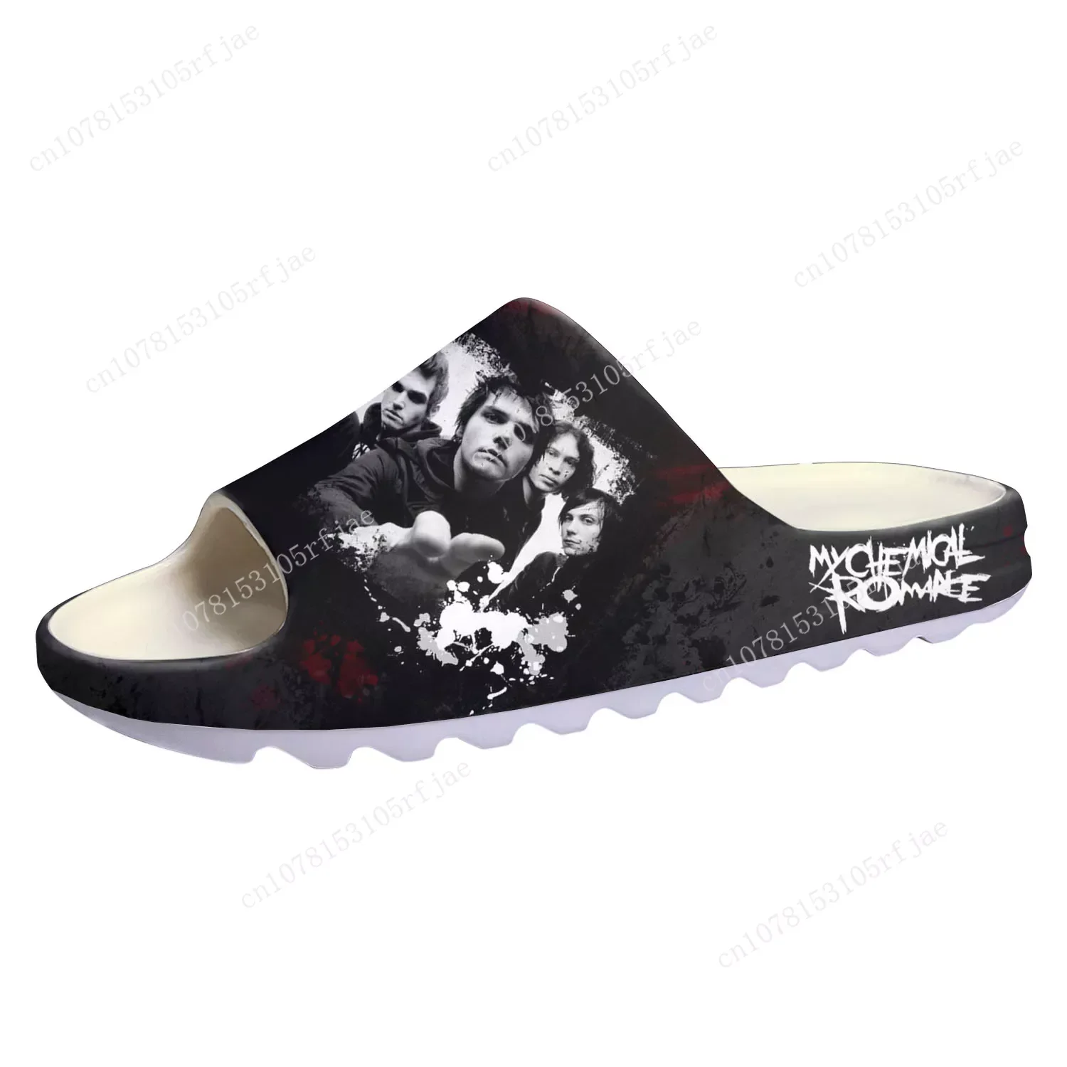 Zapatos de agua de suela blanda para hombres y mujeres, zapatillas de baño para adolescentes, sandalias personalizadas, banda de Rock, química, Romance