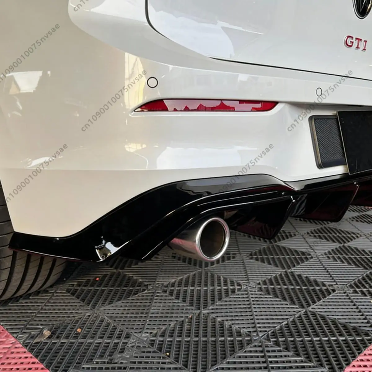 

Rear Diffuser For VW Golf Mk8 GTI Golf MK8 R-Line 2020-2024 Bumper Lip Valance Splitter Spoiler Under Chin Guard Apron Body Kits