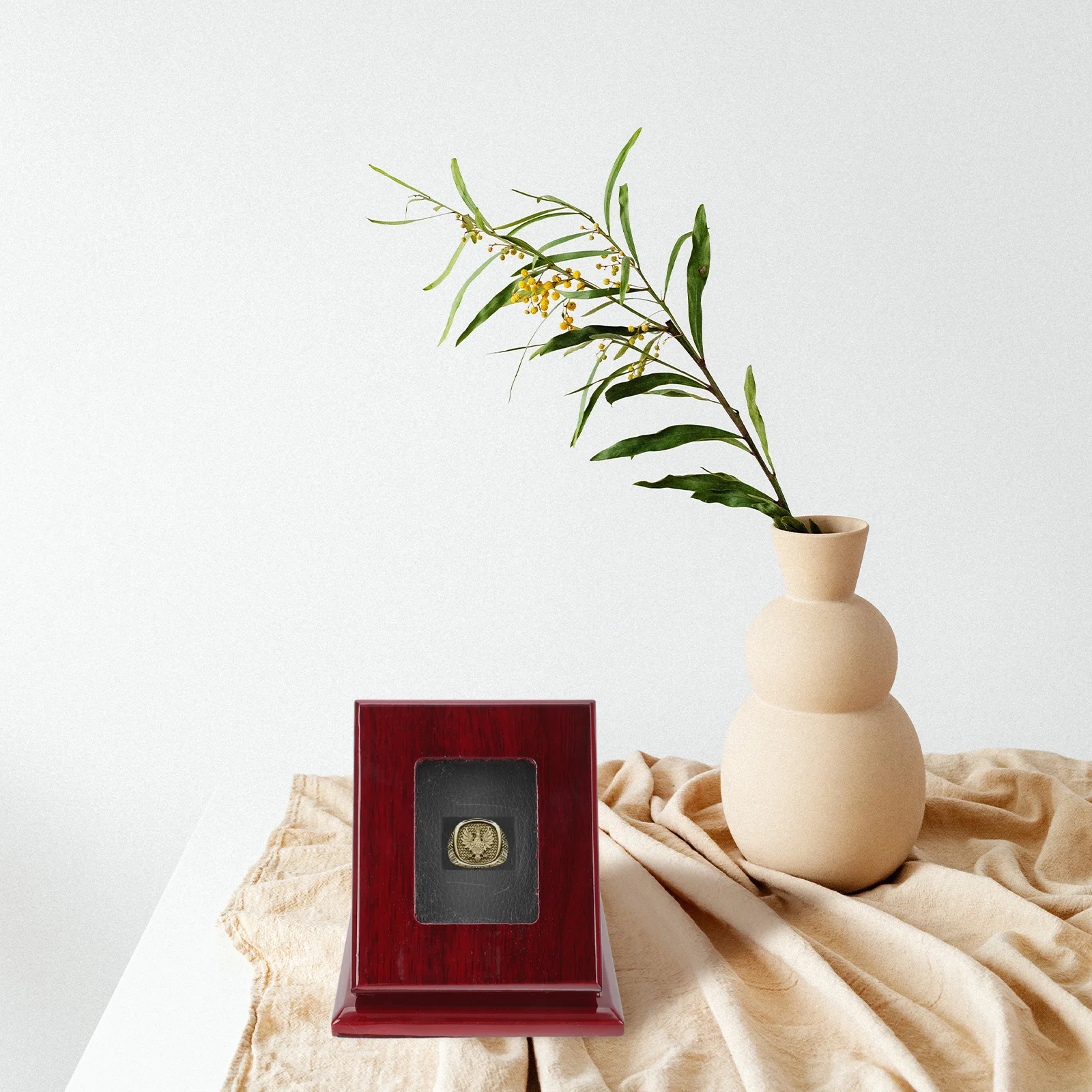 

Championship Ring Display Case Wooden Storage Holder Dustproof Waterproof Jewelry Box Lightweight Portable Compact Design