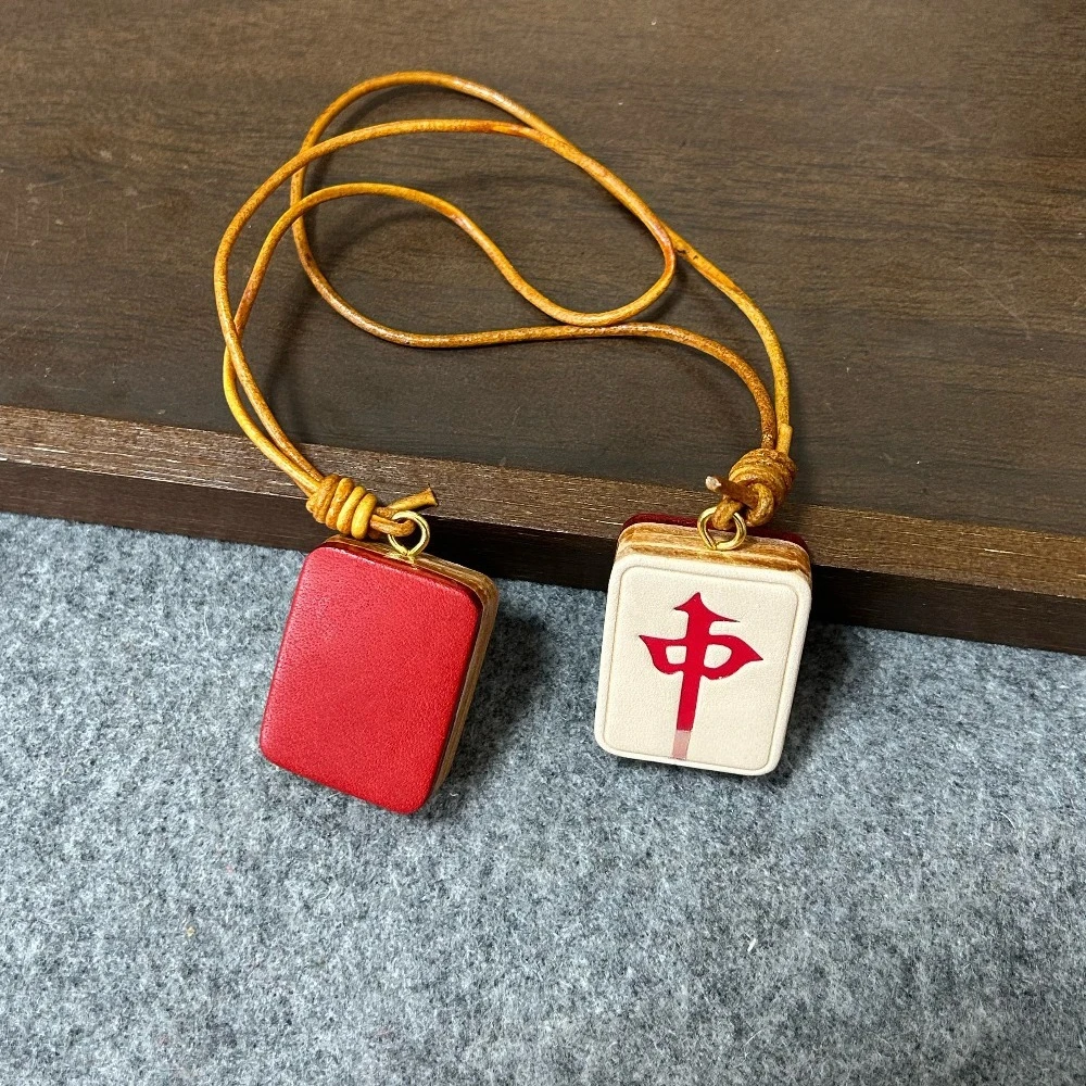 Top-grain leather fortune keychain, lucky mahjong ornament, handmade car key pendant gift with continuous good luck