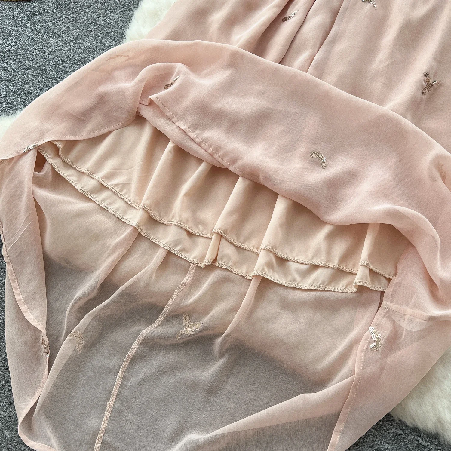 Hotsweet カットアウトスリムメッシュホルタースパンコール刺繍オフショルダーバックレスレースアップシフォンセクシーな妖精のドレス女性服