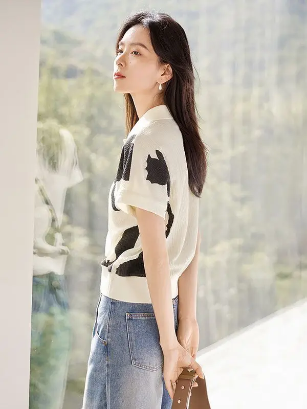 新しいファッショナブルなコントラストカラーのポロネック半袖シャツ女性の夏の新しい気質シャツ