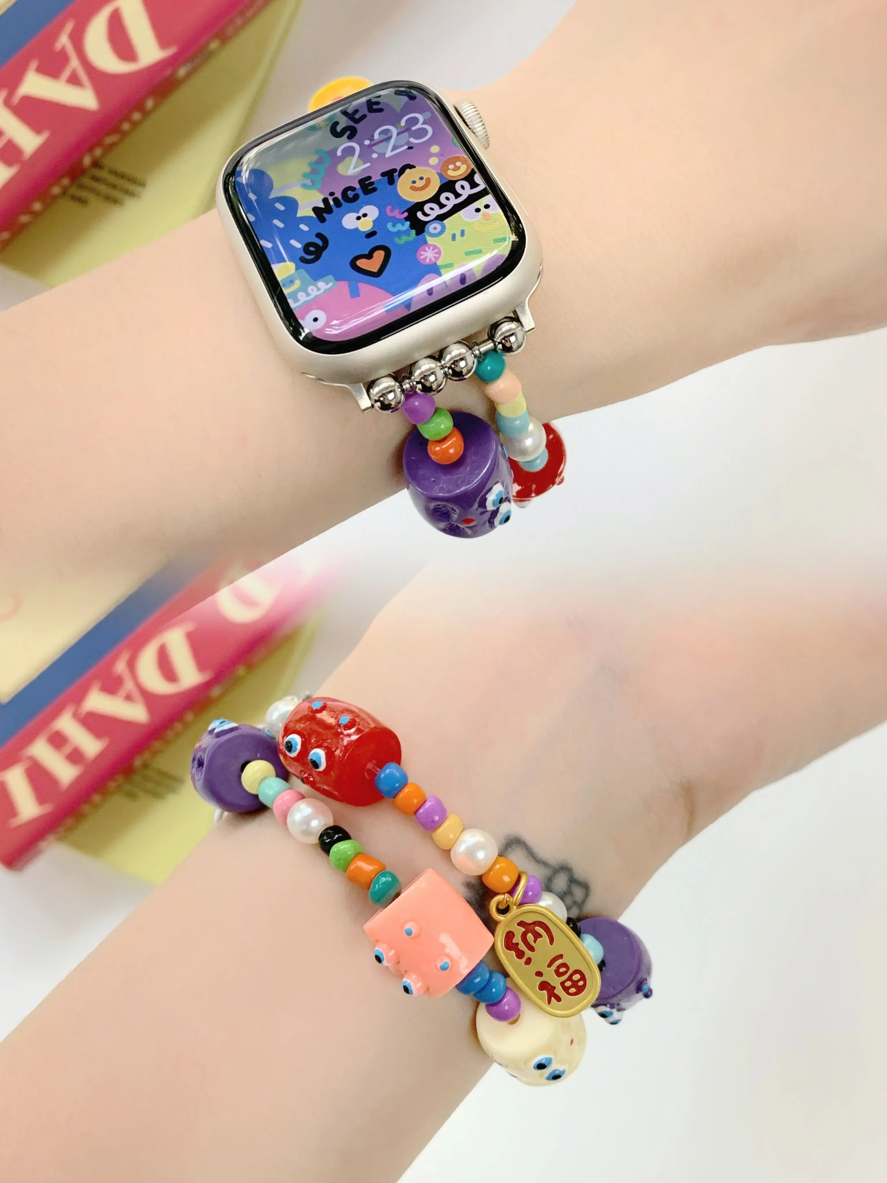 สายนาฬิกาข้อมือลูกปัดการ์ตูนน่ารักสำหรับ Apple iWatch S8สายนาฬิกาอัลตร้า S7 6 5 4 3 2 1อะไหล่สายนาฬิกา44mm 42mm 40mm