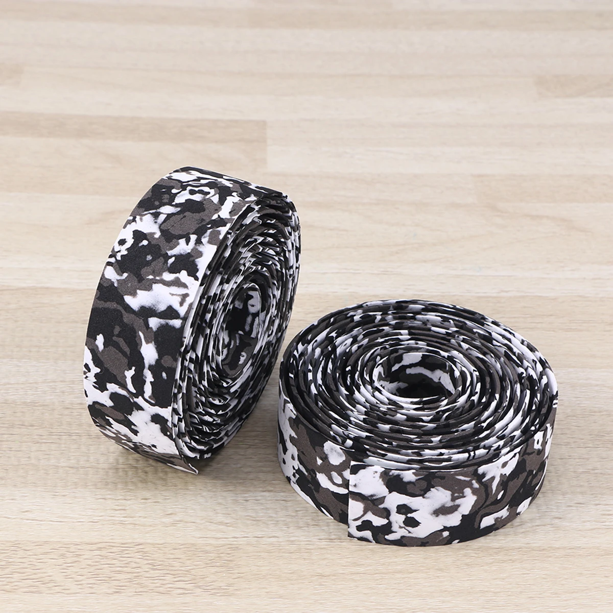 

2Pairs Comfortable PU Handlebar Tape 200x3cm Camo White Grey for Cycling Enthusiasts Handlebar for Bicycle
