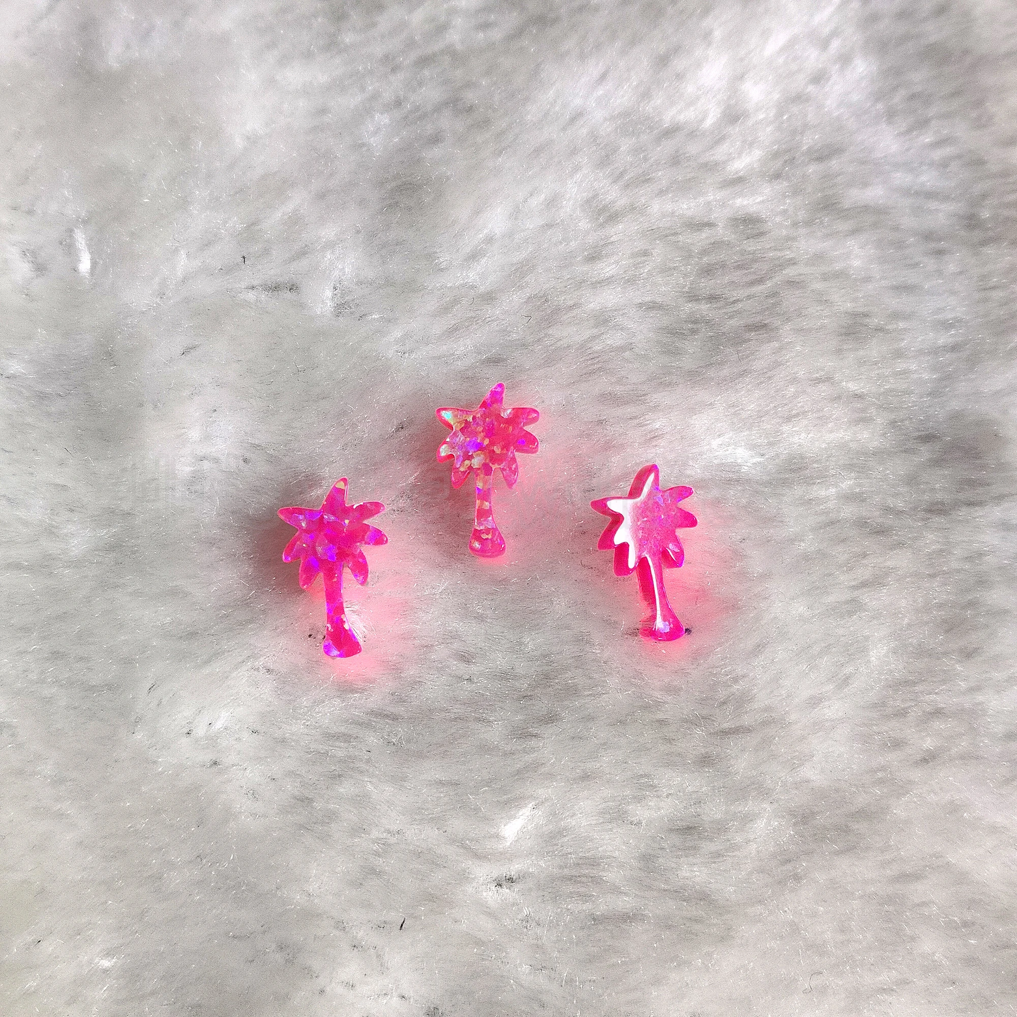 

1pc Palm Tree Beads for Jewelry Making Synthetic Fire Opal Beads Green Pink Palm Tree Charms for Bracelet