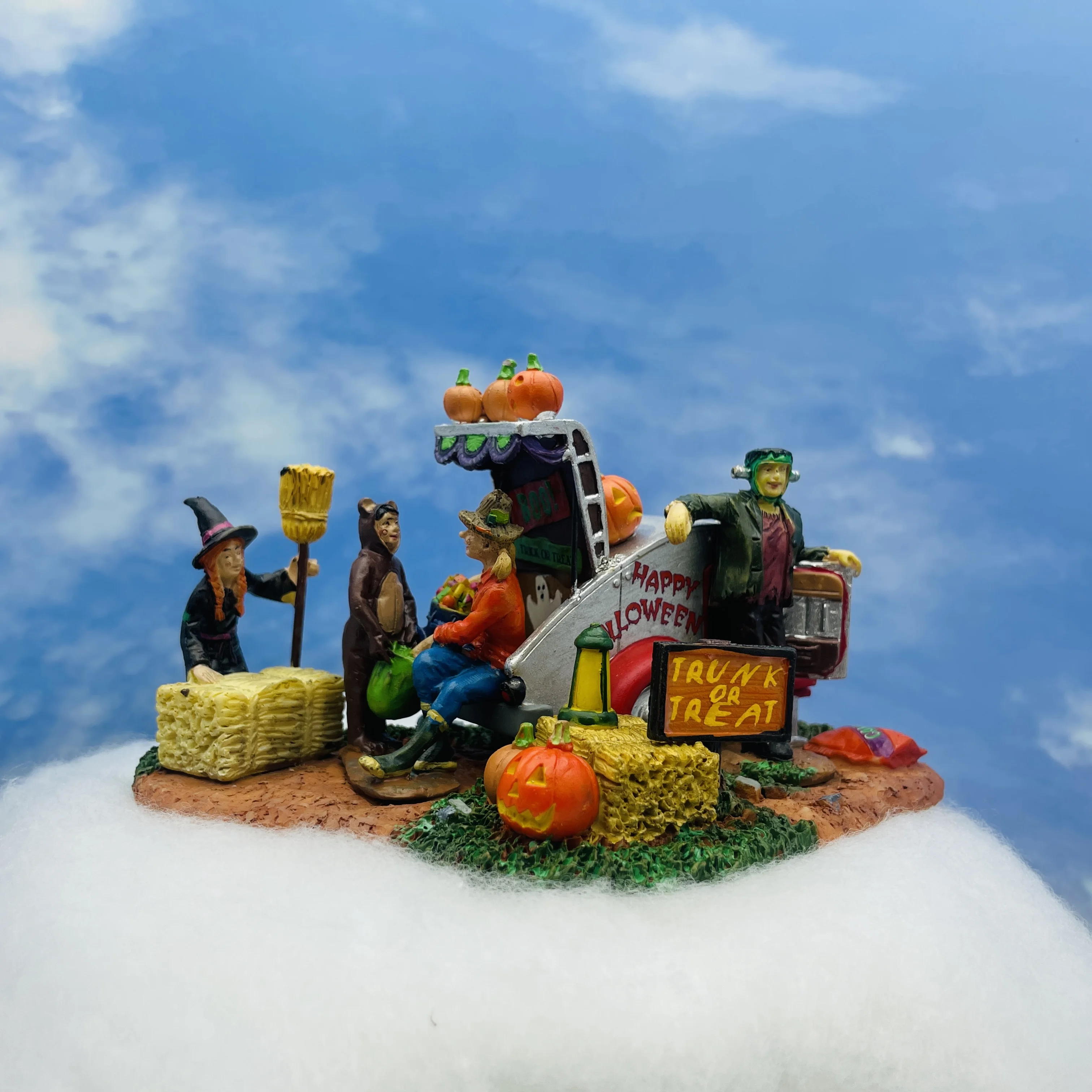 Resin Truck Miniature Ornament - Spooky Witch & Pumpkin Figurine for Festival, Sand Table & Desktop Decoration