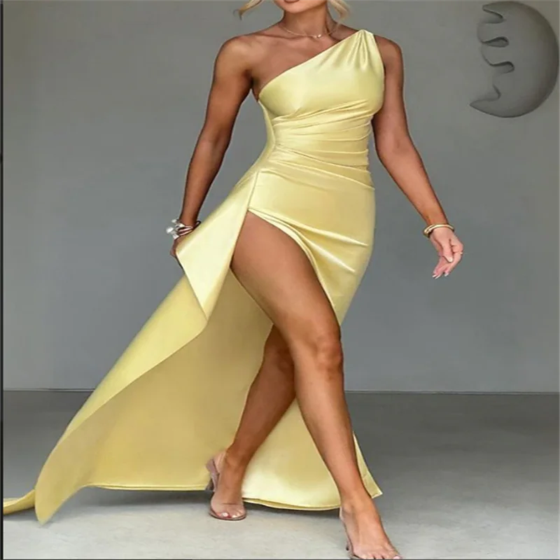 

Русалка/Труба Вечерние платья Элегантное платье Свадебный гость В пол Без рукавов Атлас на одно плечо с рюшами Detai