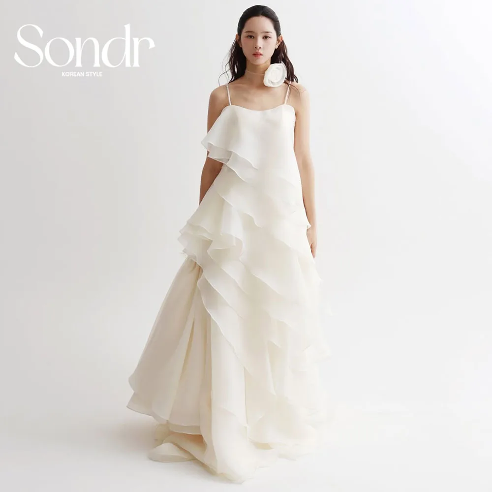 

Sondr Customized Silk Organza Ruffled Tiered Korean Wedding Dresses Luxury Photo Shoot Elegant Spaghetti Strap Long Bridal Gowns