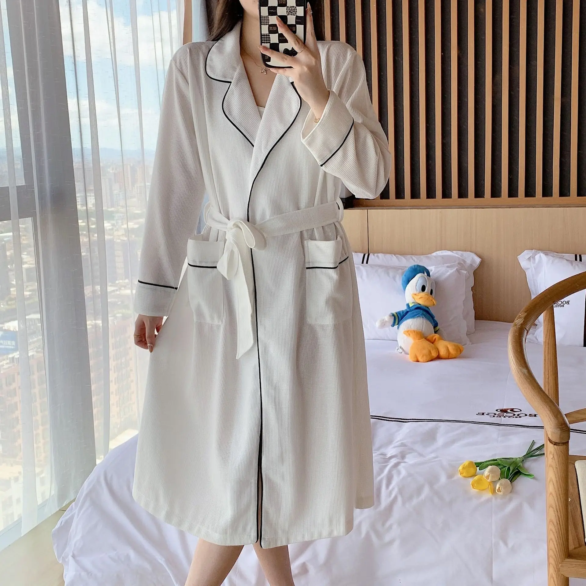 2023 Herbst Winter Robe Frauen verdickte Waffel Baumwolle Bademantel Nachtwäsche lose Hauskleidung sexy plus Größe 3xl Nachthemd Kimono