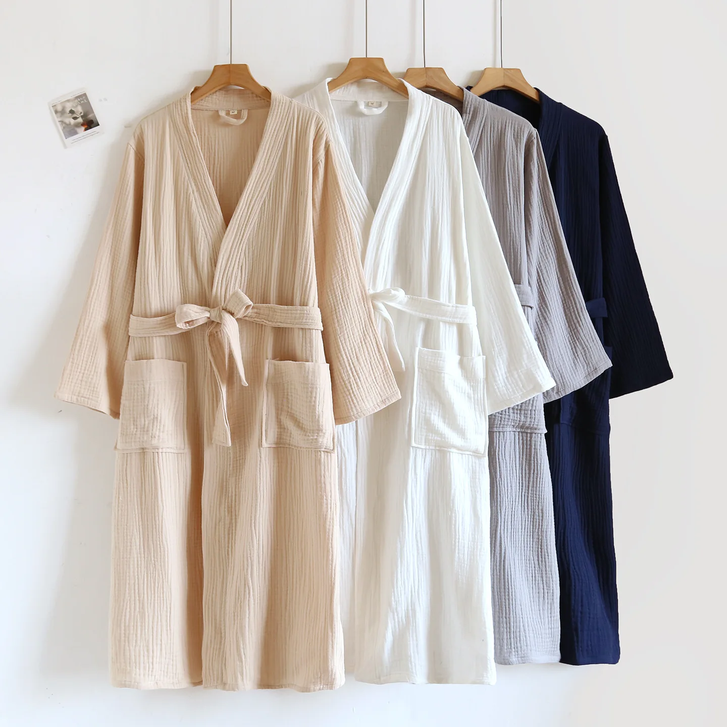 

Couples Crepe Gauze Bathrobe Solid 100% Cotton Robe Long-sleeved V-neck Kimono Wedding Robes Sleepwear Plus Size Dressing Gown