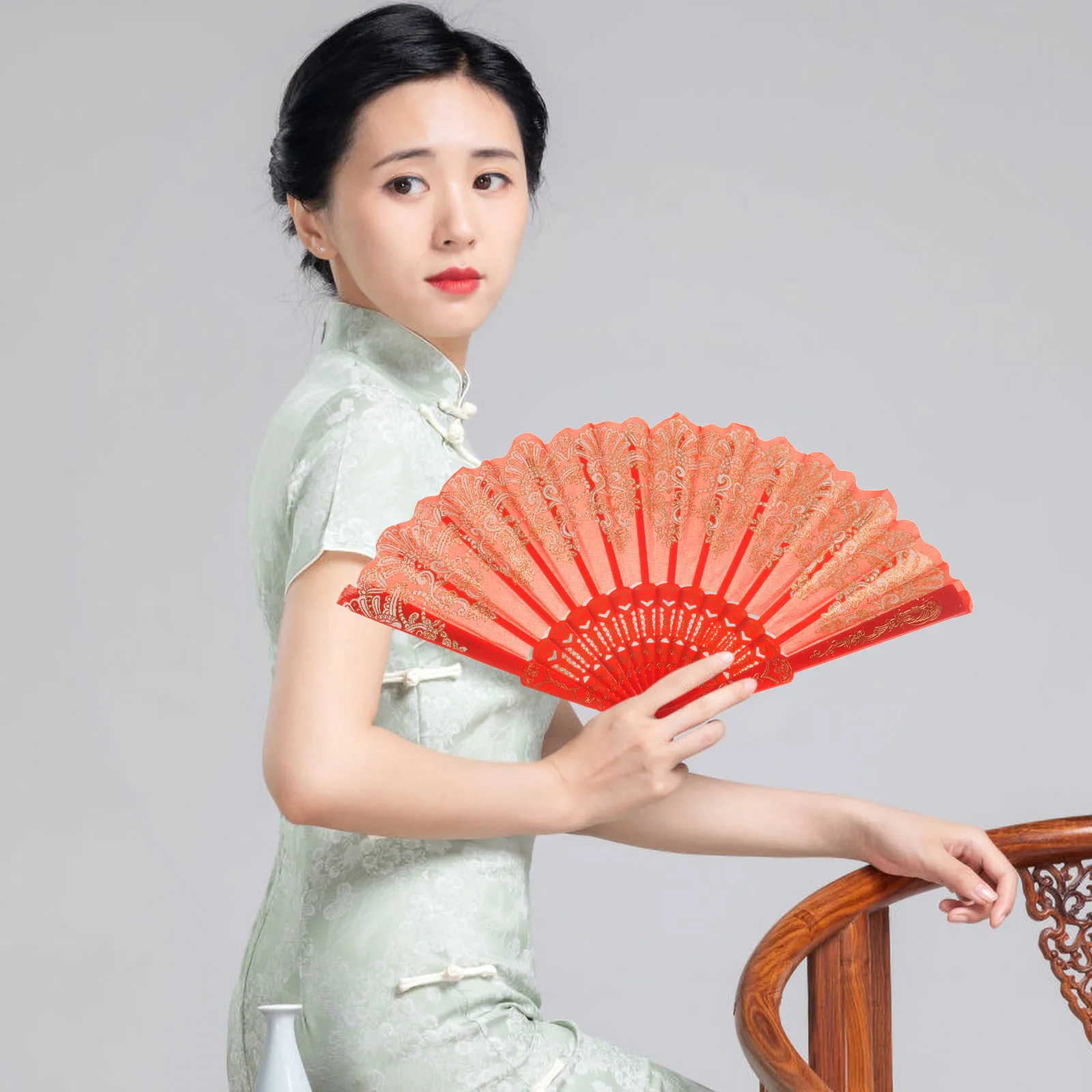 

Traditional Folding Dance Fan Large Size Bamboo Handle Lightweight Performance Prop Elegant Design for Cultural Events
