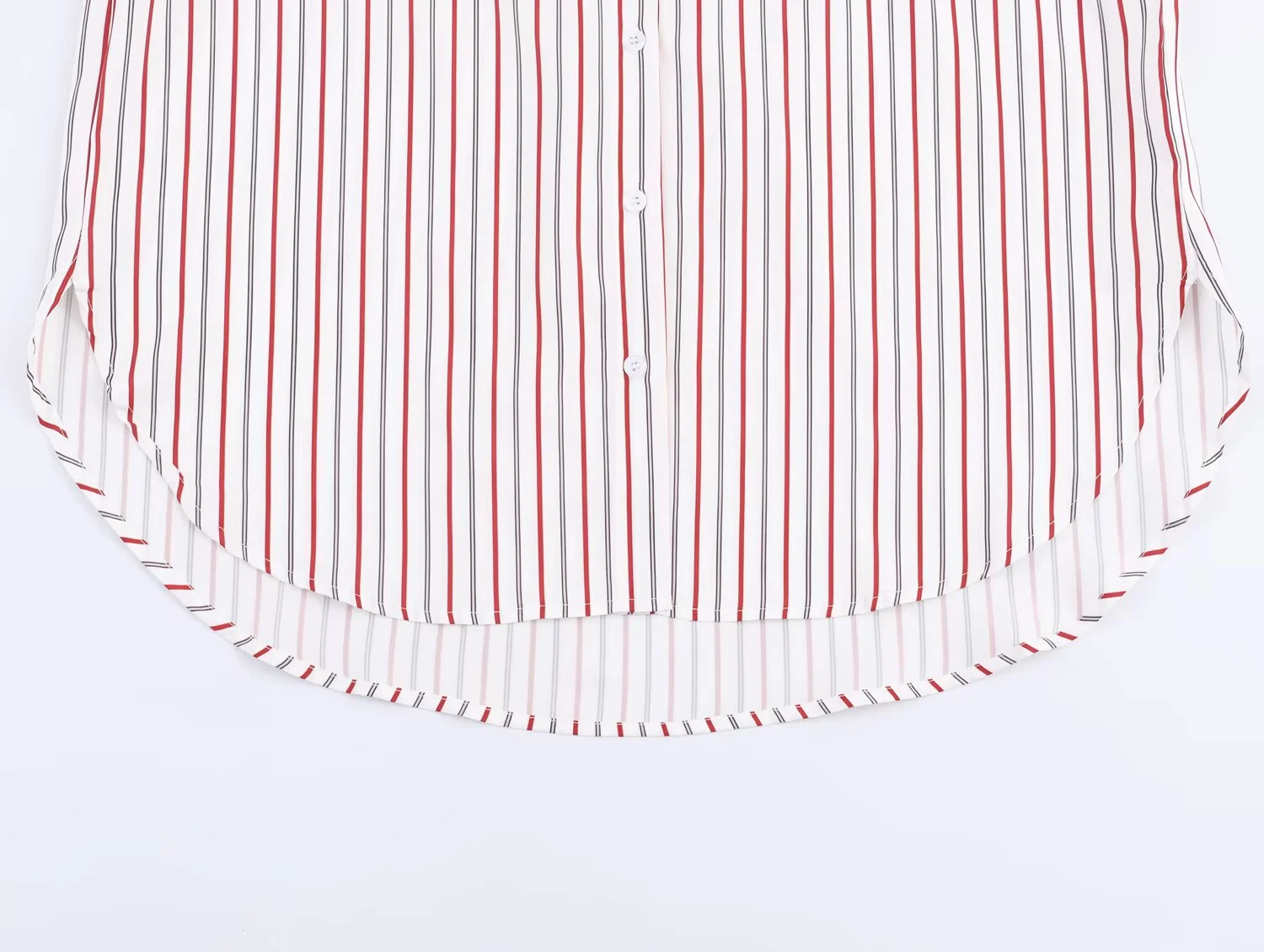 2025 خريف منتج جديد ملابس نسائية موضة غير رسمية متعددة الاستخدامات بسيطة فضفاضة كلاسيكية شريطية طوق كم طويل قميص علوي