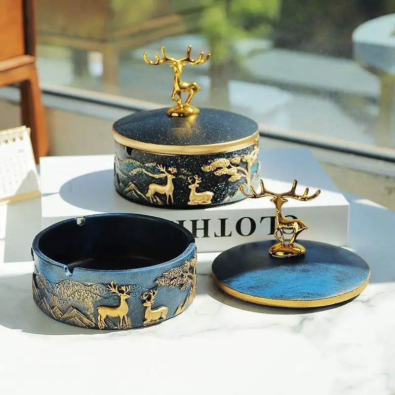 High-value creative ashtray household living room personalized trend new Chinese anti-fly ash with lid gift ornament