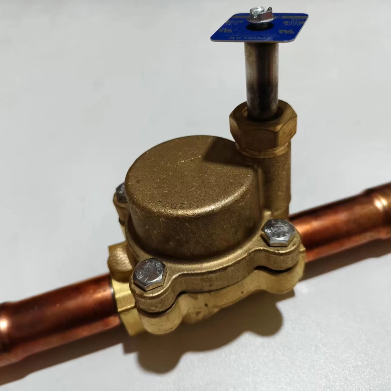 

Refrigeration and air Conditioning Accessories RTHD Screw Machine Main Oil Circuit Solenoid Valve VAL08781