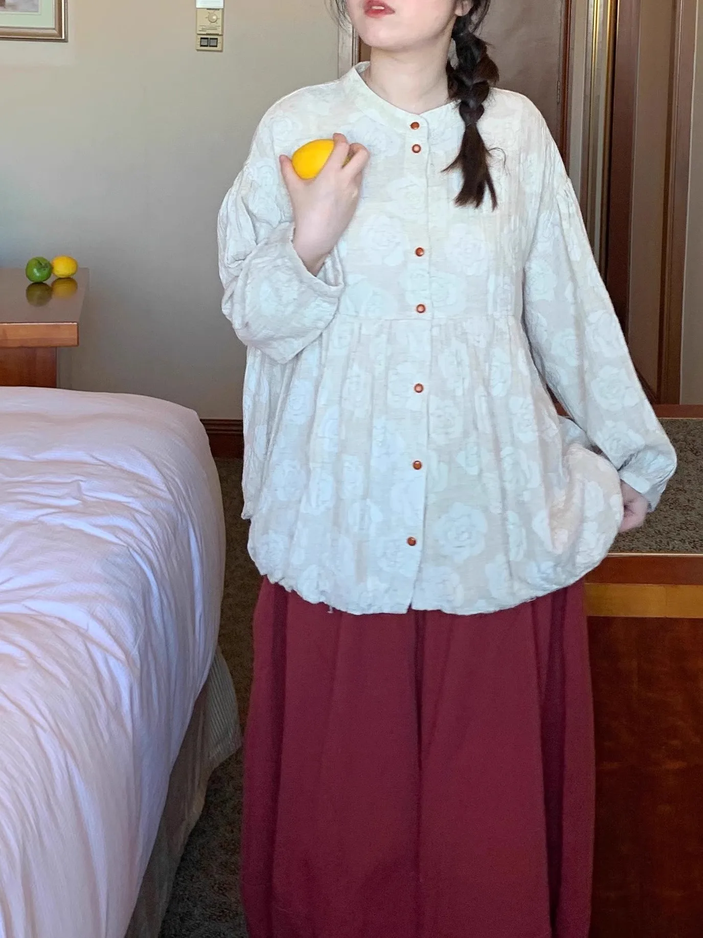 

Винтажный топ с цветочной вышивкой, свободного кроя, с длинными рукавами, универсальный, из хлопка, для женщин, мода весна 2024