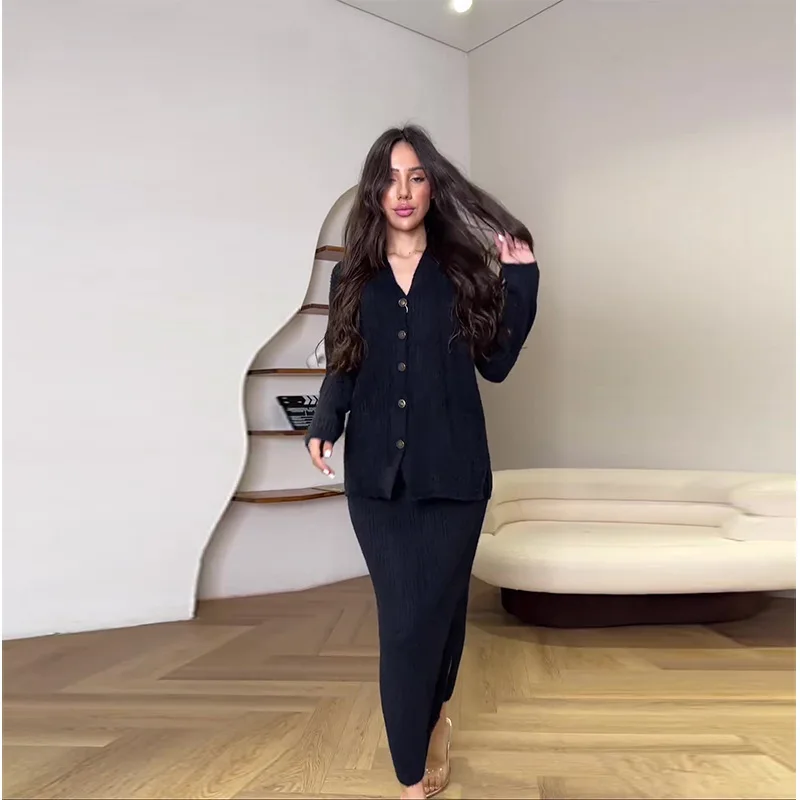 ヨーロッパとアメリカ2025秋冬エレガントカーディガンデザインセーター無地スカートセットゆったりスタイル