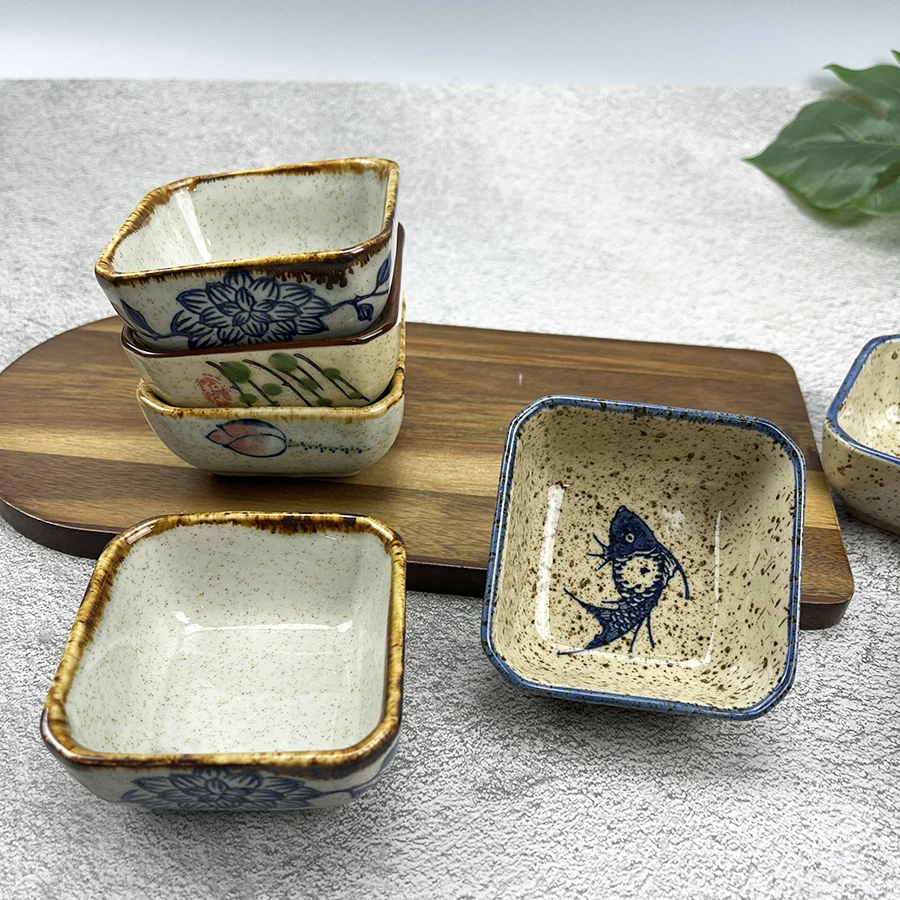 4pcs Square Ceramic Sushi Dishes Set Japanese Soy Sauce Dish Seasoning Saucers Mini Plates Salad Sauce Gravy Boat Tableware