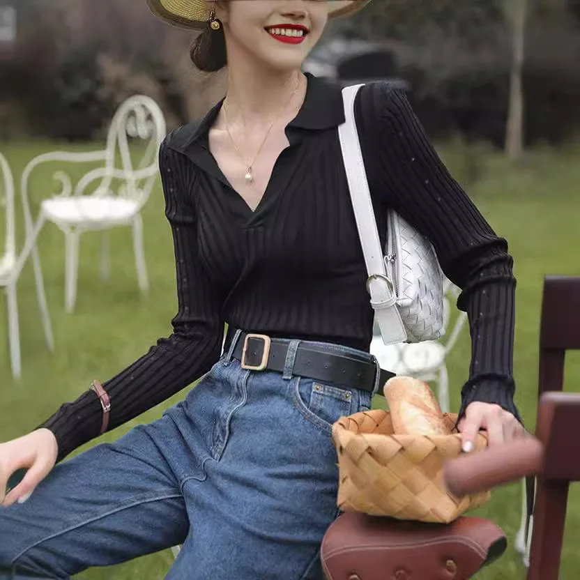 Sweter z dzianiny o dopasowanym kroju, z kołnierzykiem polo w stylu francuskim, 14 igieł, gęsty, nierozciągliwy, prążkowany, model 7375.