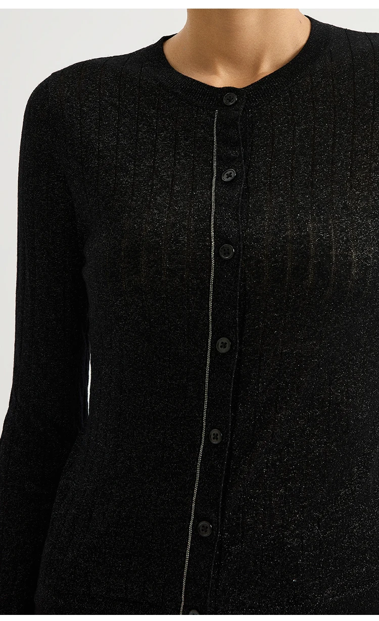 BL3621777 Damen-Cardigan mit Rundhalsausschnitt aus Wollmischung, Langarm, schmale Passform, Kontrastbesatz, Muschelknöpfe, Schulterkette, Frühherbst – Detail 4