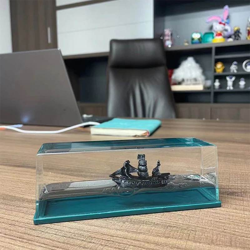 Ghost Ship Black Pearl Cruise Ship Fluid Liquid Pirate Ship Hourglass Ornament Never Capsize Drift Bottle Decor Toy Gift