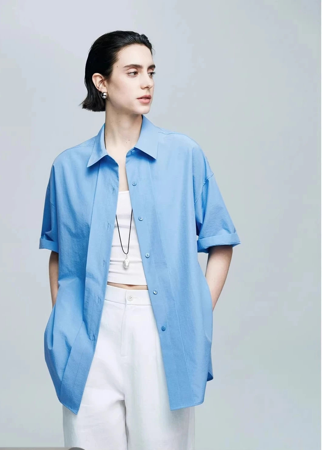 

Boyfriend style short-sleeved shirt female New products for Spring/Summer 2025 Slimming shirt Easy to manage