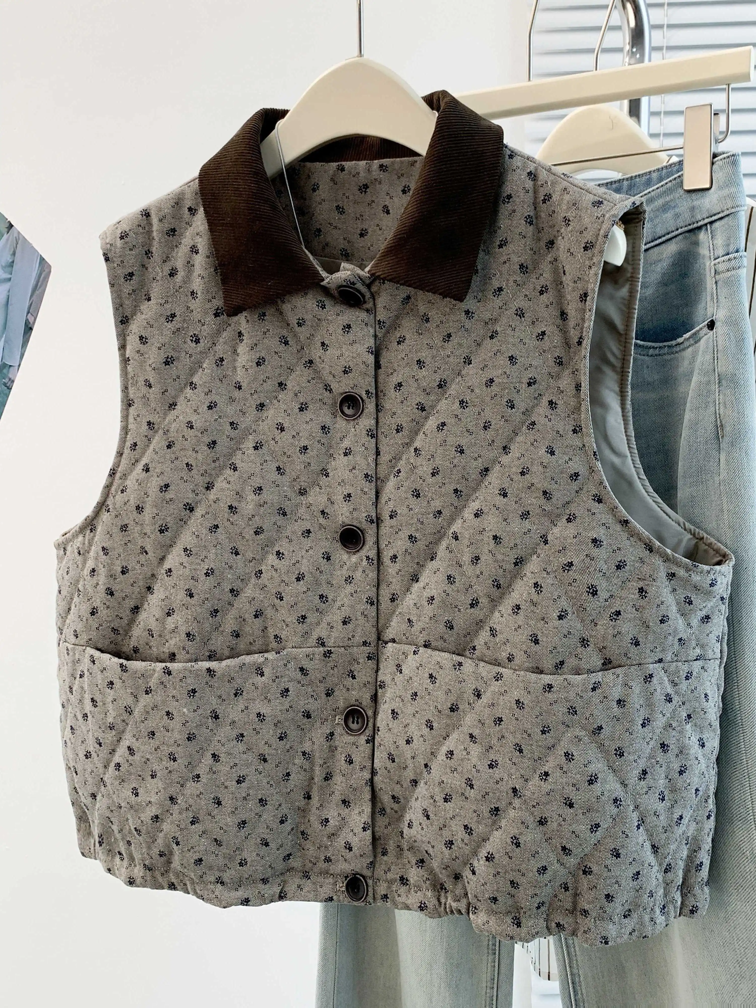 Loose Fit Floral Print Corduroy Jacket Women's Style Vest Thickened Winter Outerwear Comfortable Cotton Material Button Closure