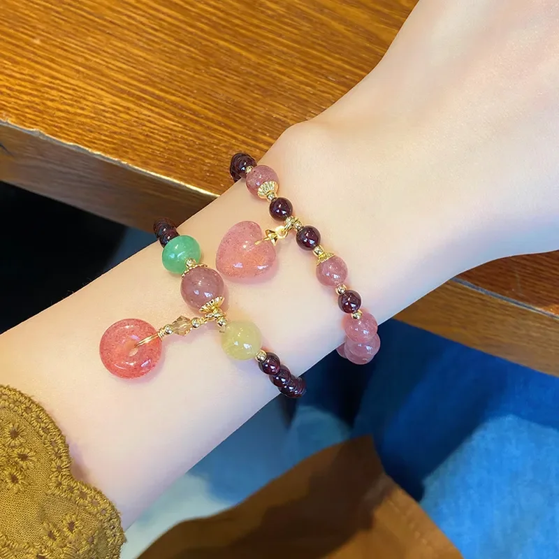 Fuyu Twin~ Sweet and Fresh Strawberry Crystal + Garnet Mixed String Crystal Bracelet Love Safety Buckle Pendant Bracelet