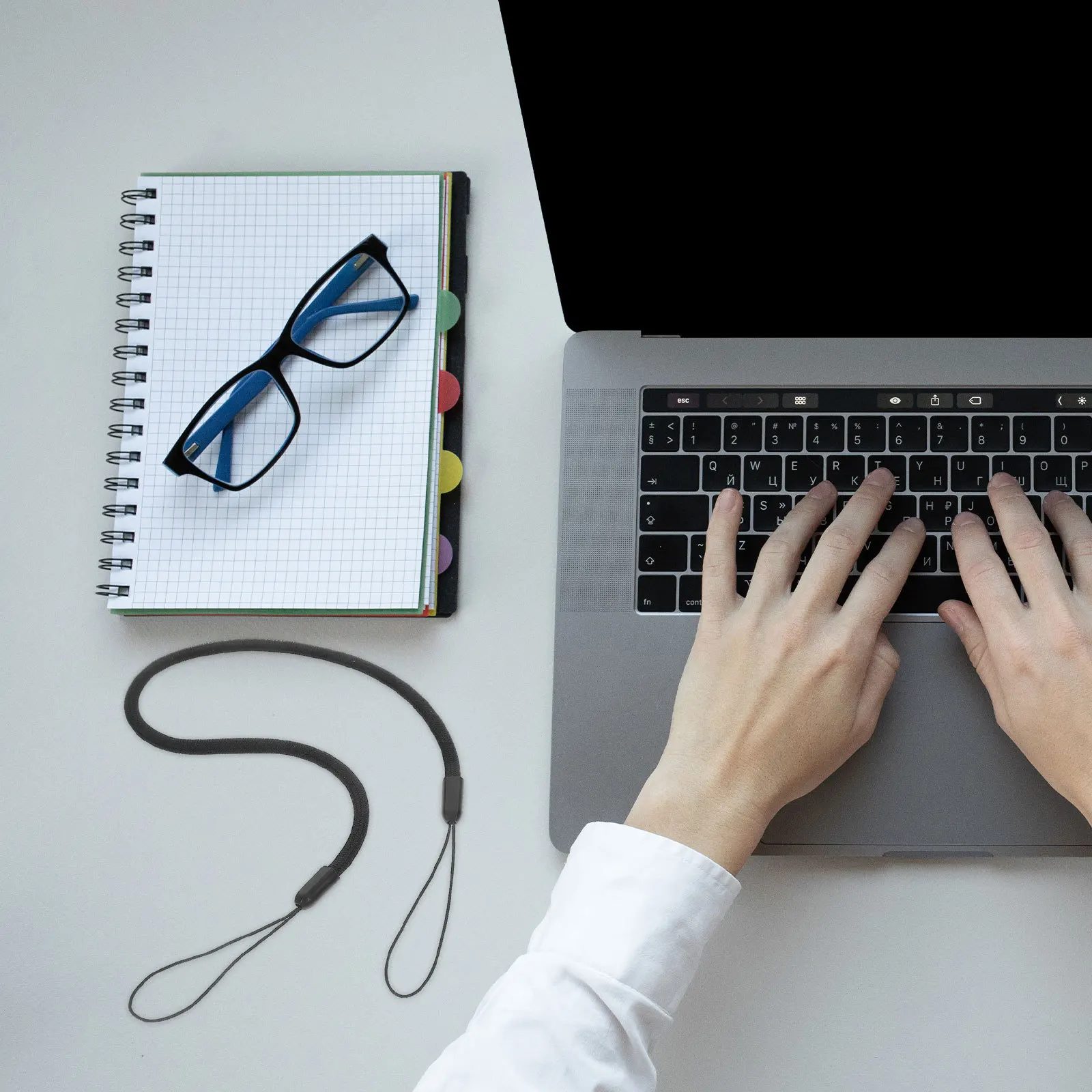 8 Stück elastisches, einziehbares Lanyard-Abzeichenband, dehnbarer Hals-ID-Kartenhalter, Stift-Stylus-Halteband für Büro, Schule, Touchscreen
