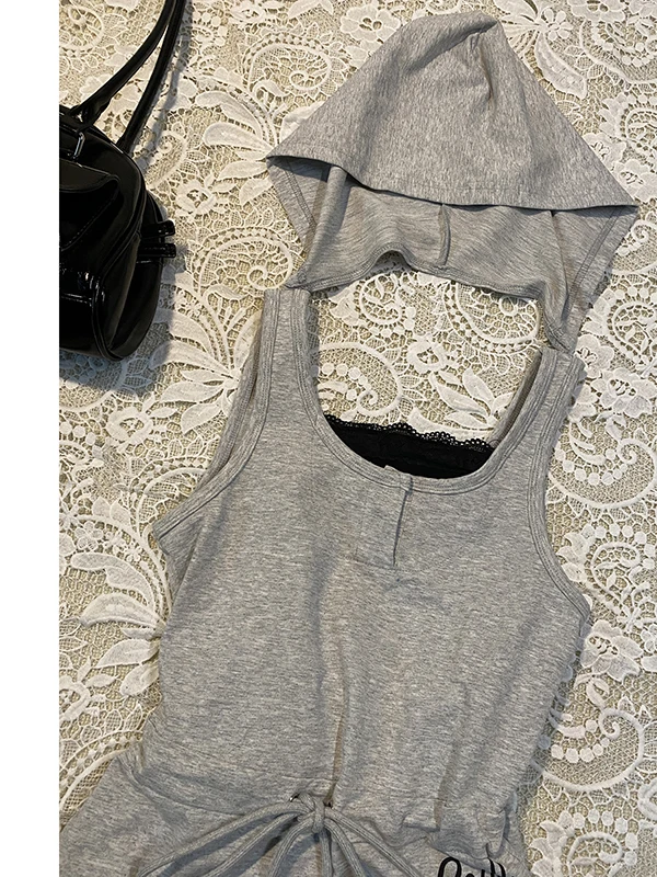 

Faionable ey, комплект из двух предметов с жилетом, оригинальный дизайн, новинка 2025, комплект одежды для девочек, комбинированные брюки, топ с капюшоном