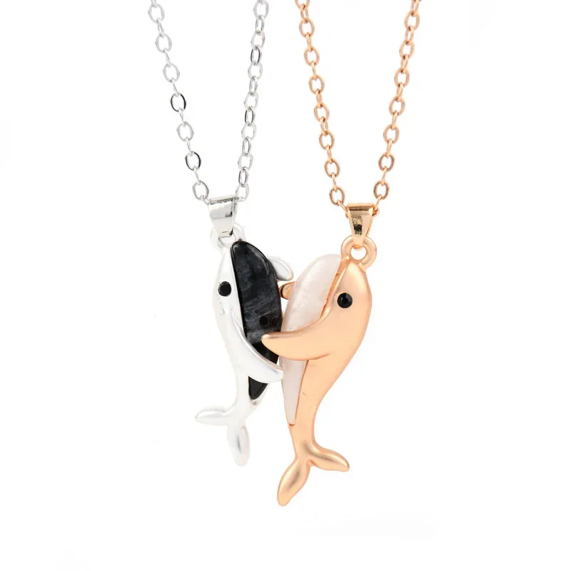 Lovecryst 2Pcs/set Magnetic Couple Love You Whale Pendant Necklace for Men Women Wedding Lovers Necklace Valentine\'s Day Gift