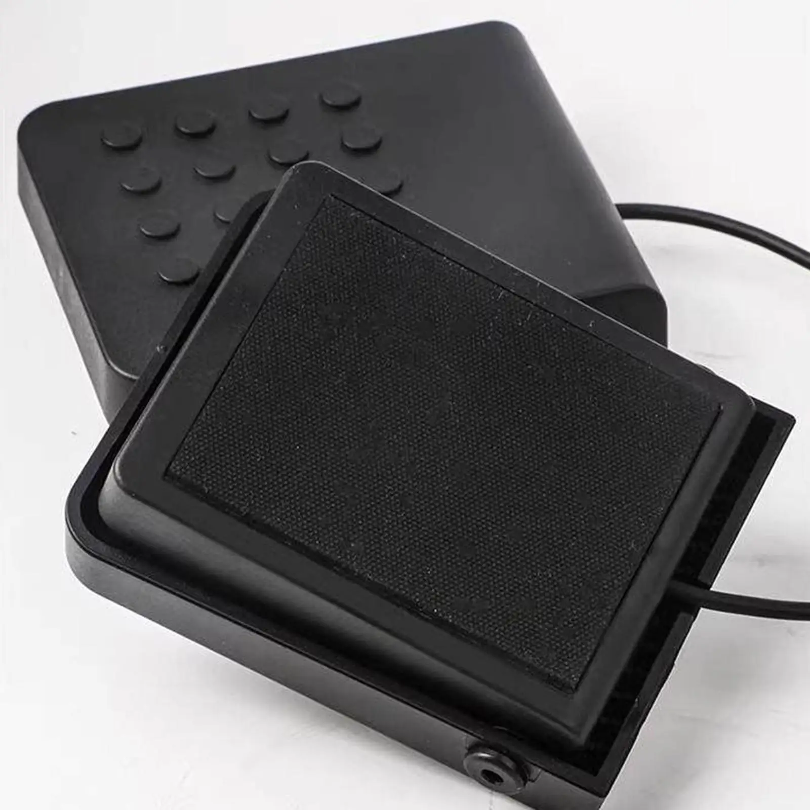 

Lightweight Electronic Drum Pedal Foot Switch Anti Slip Compact Accessory for Electronic Drum Pads Rehearsal
