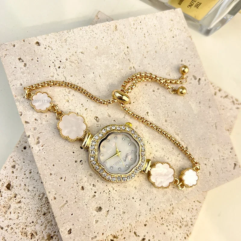 ساعات نسائية فاخرة ساعات يد كوارتز بسيطة ساعات بعقارب صغيرة سوار ساعة للسيدات ساعة هدية Relogio Feminino