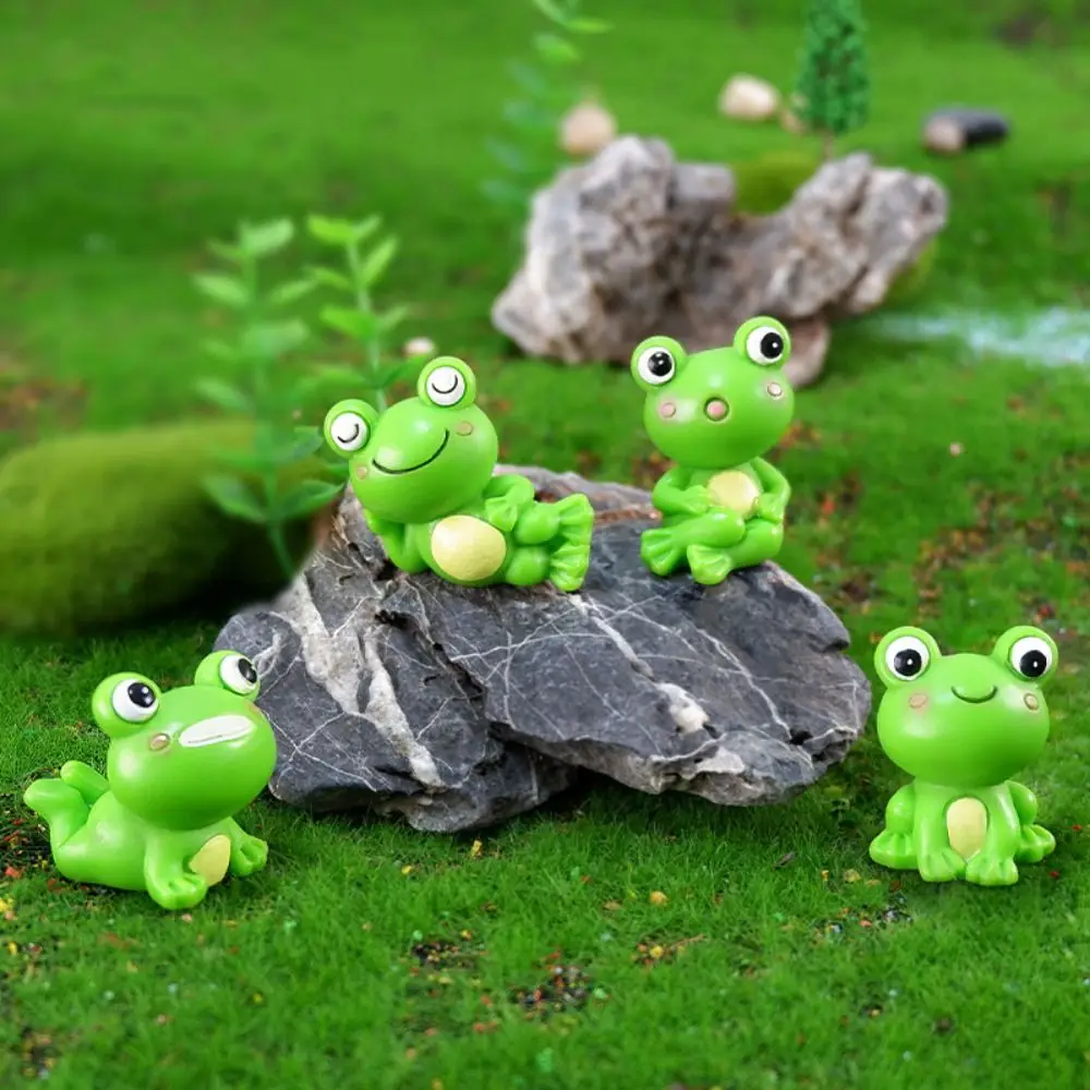 Resin Frog Miniature Car Ornaments Miniatures Animal Micro Landscape Resin Cute Frog Action Figure Statue Mini