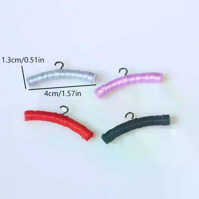 4Pcs 1/12 Dollhouse Simulation Mini Coat Hanger Set Dollhouse Furniture Decoration Micro Scene Photo Props Pretend Play Toys