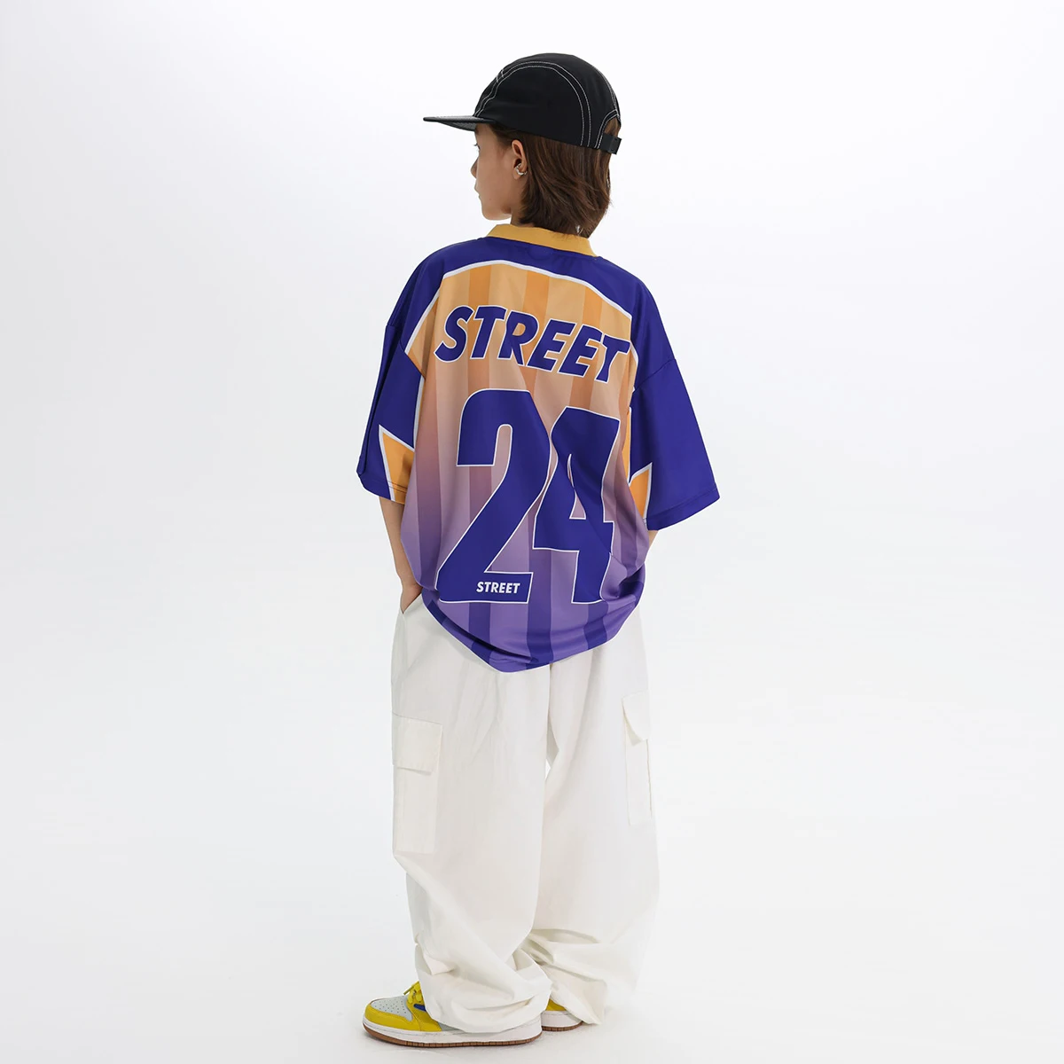 2025 Jazzdans Pak Jongens Streep Top Witte Cargo Broek Hiphop Pak Kinderen Oefenkleding Street Dance Podiumkostuums DN 20960