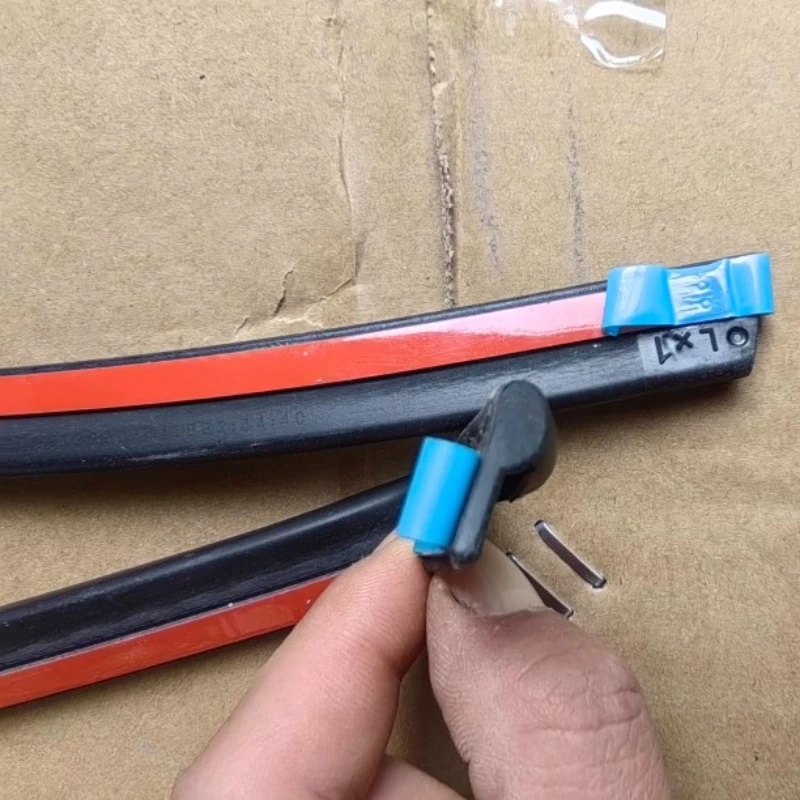 

2021 Tesla is suitable for Model Y trunk tailgate sealing strips on both sides