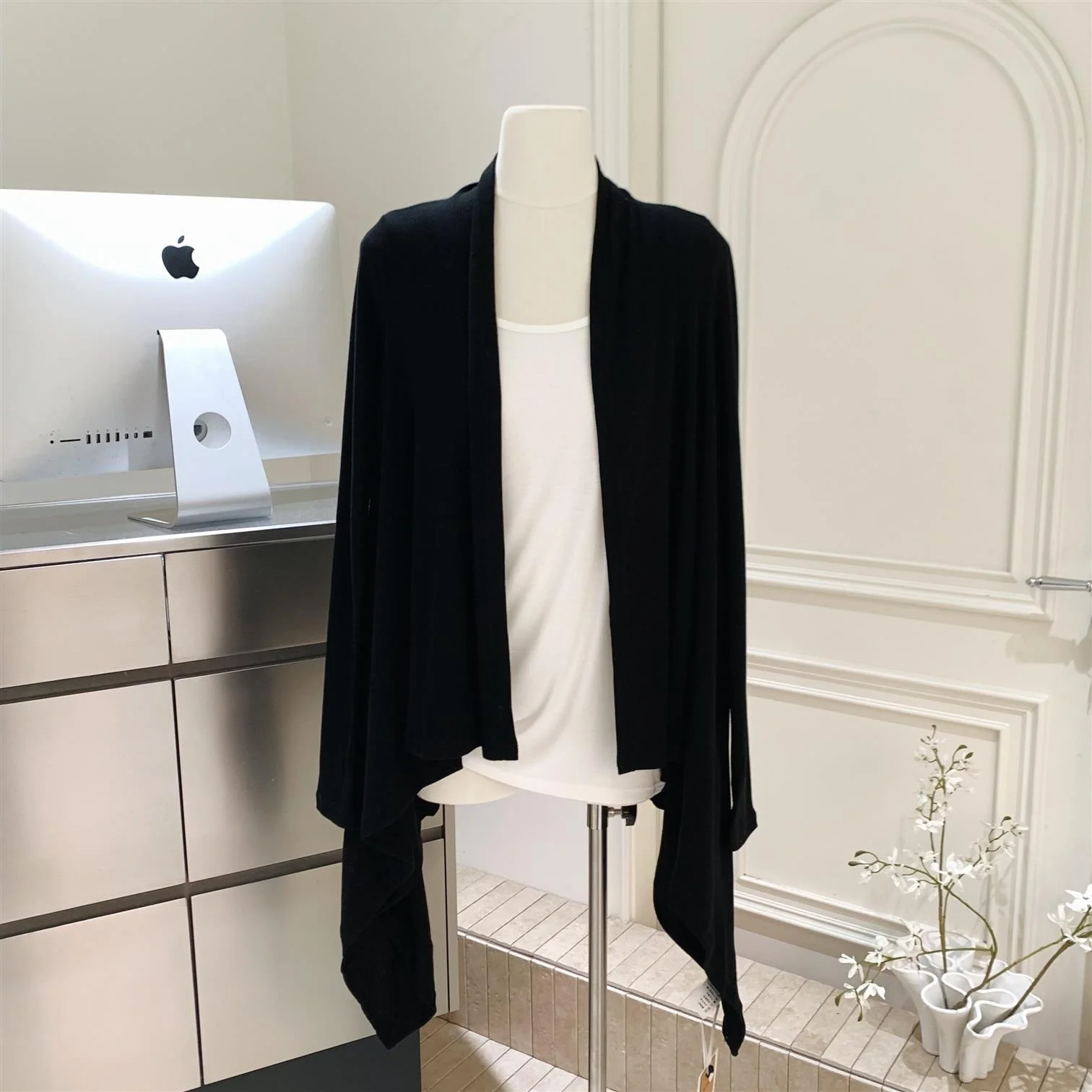 

Темный готический вязаный свитер с длинными рукавами, асимметричным подолом, для защиты от солнца, простая верхняя одежда для женщин, в корейском стиле, для повседневной носки