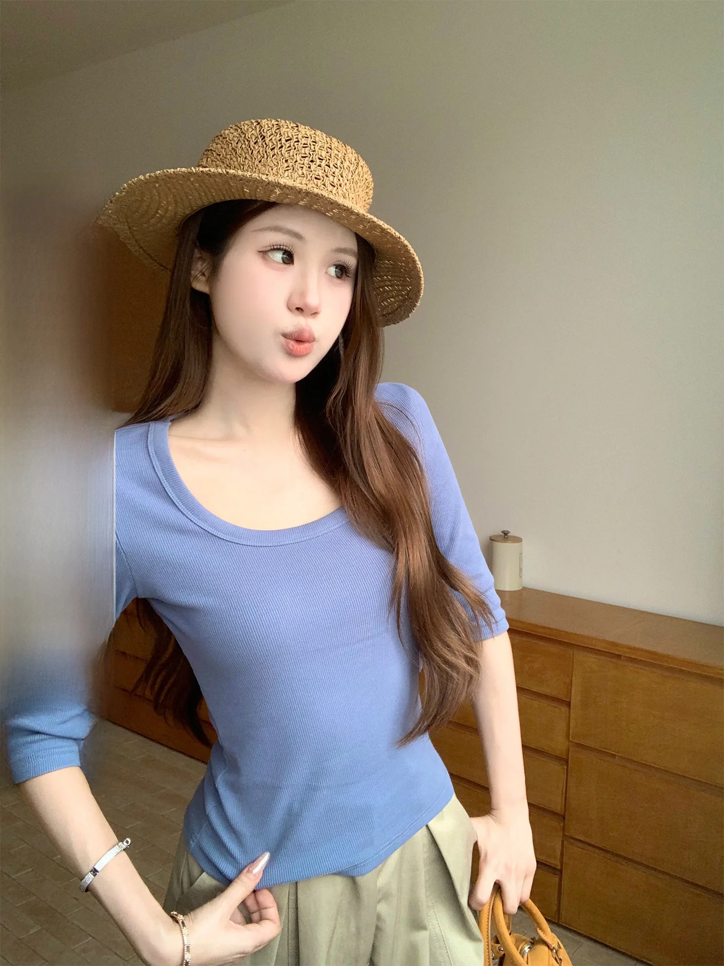 Song Zhengen Denim Blue U-neck Mid-sleeve T-shirt Women's Autumn High Intelligence Sensation Correct Shoulder Slimming Beauti...