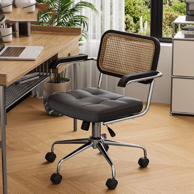 

Armrest Wheels Office Chair Vintage Retro Nordic Relaxing Rolling Office Chair Design Swivel Study Sillas De Oficina Furniture