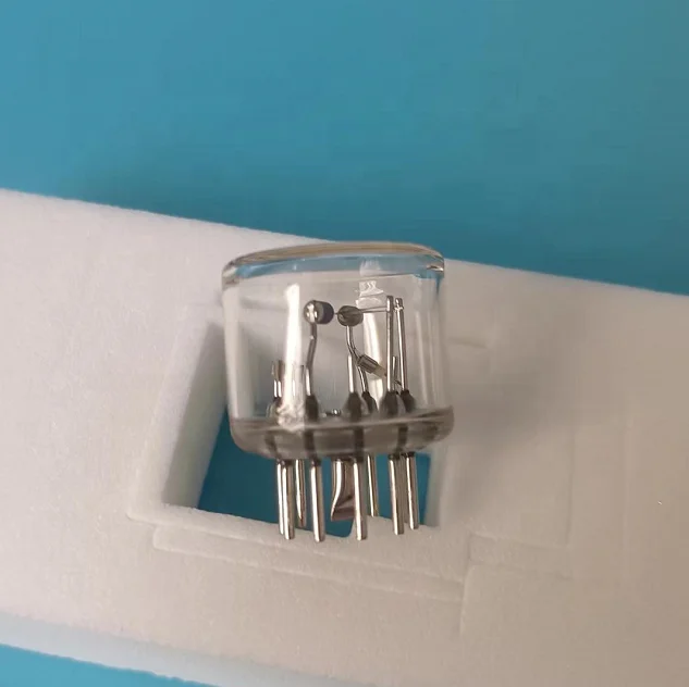 IR DUV Applications Pulsed Light HAMAMATSU 10W Flat Xenon Flash Lamp L4646