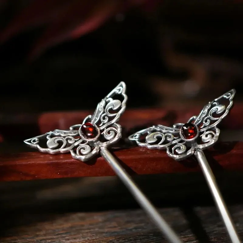 

New Design Silver Inlaid Ruby Hollow Butterfly Hairpin Exquisite Luxury Chinese Style Ladies Jewelry Hanfu Accessories