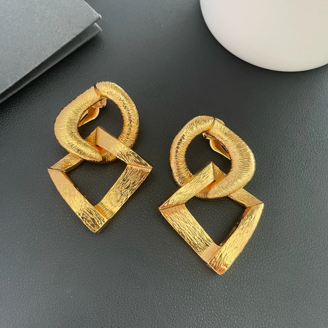 

Индивидуальные массивные модные Геометрические Квадратные клипсы с бриллиантами, ювелирные изделия для женщин