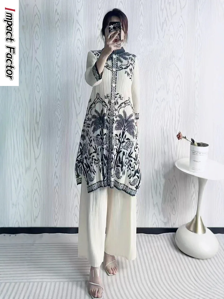 

Miyake, новый модный комплект с воротником-стойкой и принтом, новинка 2025 года, плиссированный топ с принтом + широкие прямые брюки, женская одежда из двух предметов