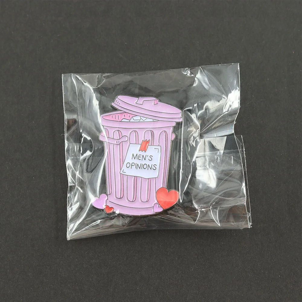 Männermeinungen, rosafarbener Mülleimer-Abzeichen-Anstecker, sarkastisch, humorvoll, lustiger Meme-Emaille-Pin, Frauenrechte, feministischer Schmuck, dekorativ – Detail 12