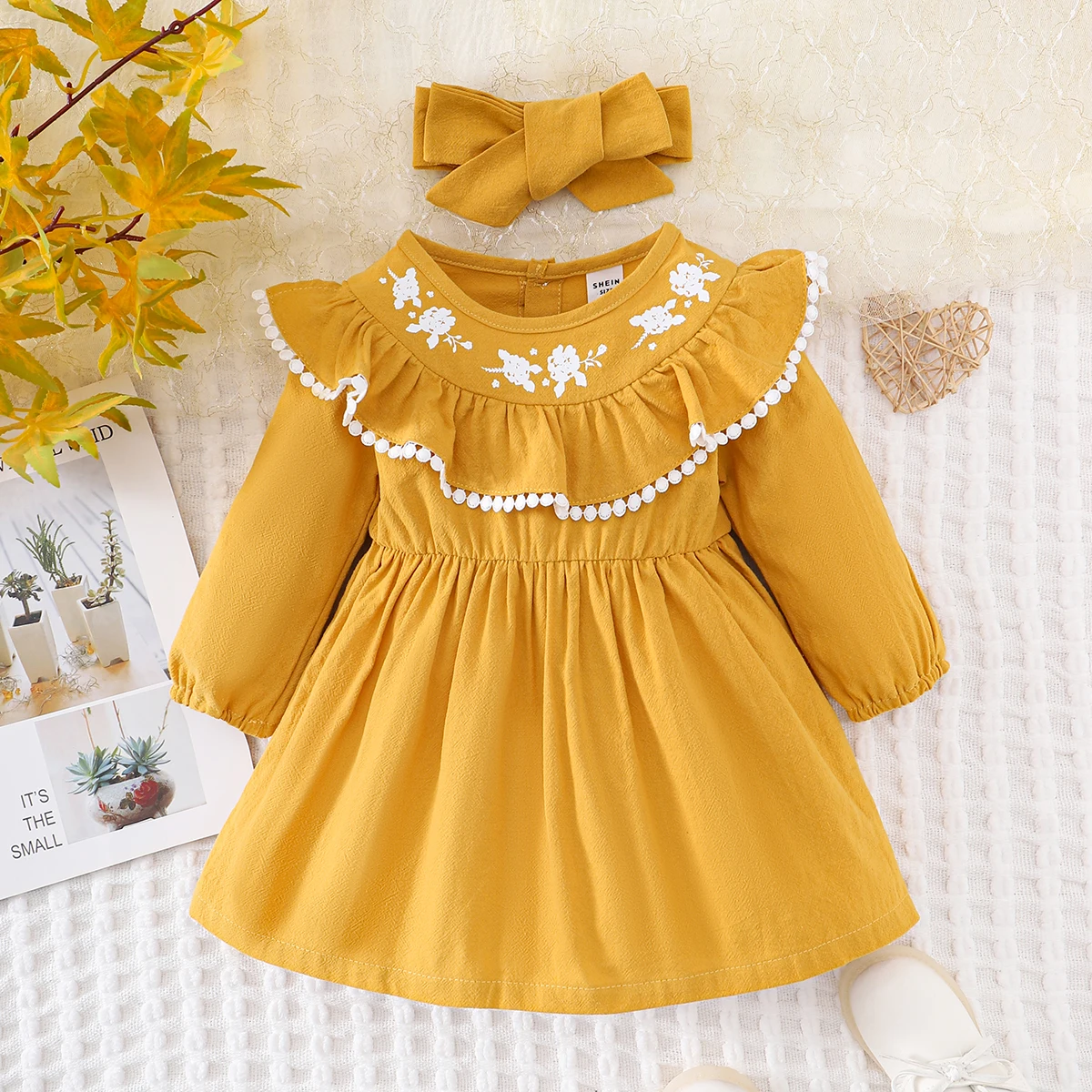 6-36M Two-Piece Baby Girls Comfortable Long-Sleeved Dress With Hollow Flower Pattern For Spring And Summer