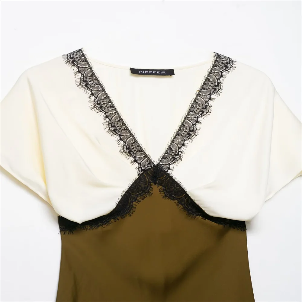 الخريف الملابس النسائية الجديدة أنيقة نمط المتناقضة الدانتيل الساتان الملمس قصيرة الأكمام الخامس الرقبة فستان ميدي #3